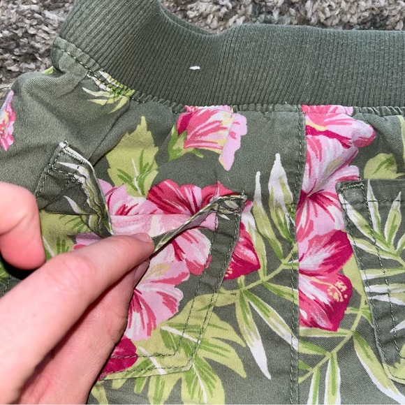 Place girls size 5 tropical themed shorts - Picture 5 of 6